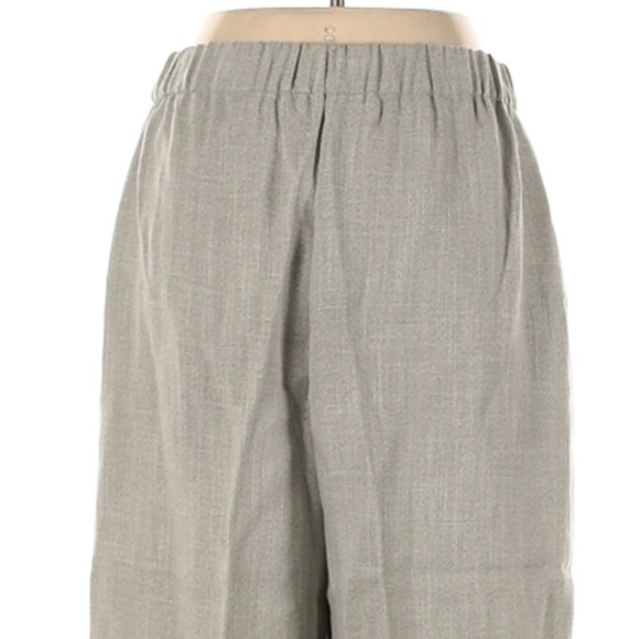 Karen Kane Cropped Pants Size M Lightweight Gray Elastic Waist High Rise Pockets - Picture 5 of 10